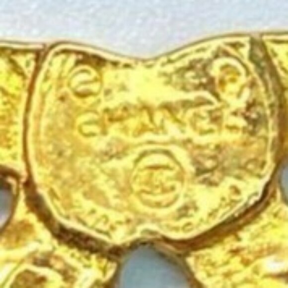 Authentic CHANEL CC Vintage Gold Pin Brooch Rhinestone Crystal - Picture 4 of 4